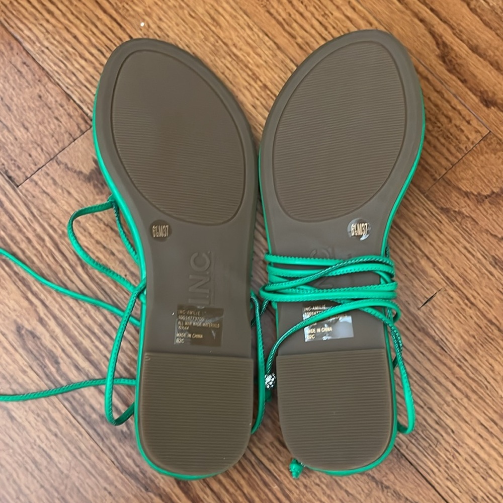 Green and bling sandals. - Picture 4 of 4